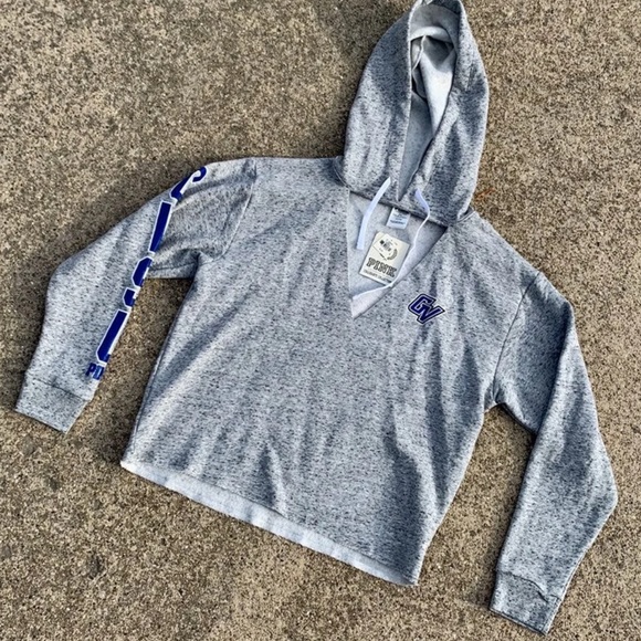 PINK Grand Valley State University Shirt - Picture 1 of 1